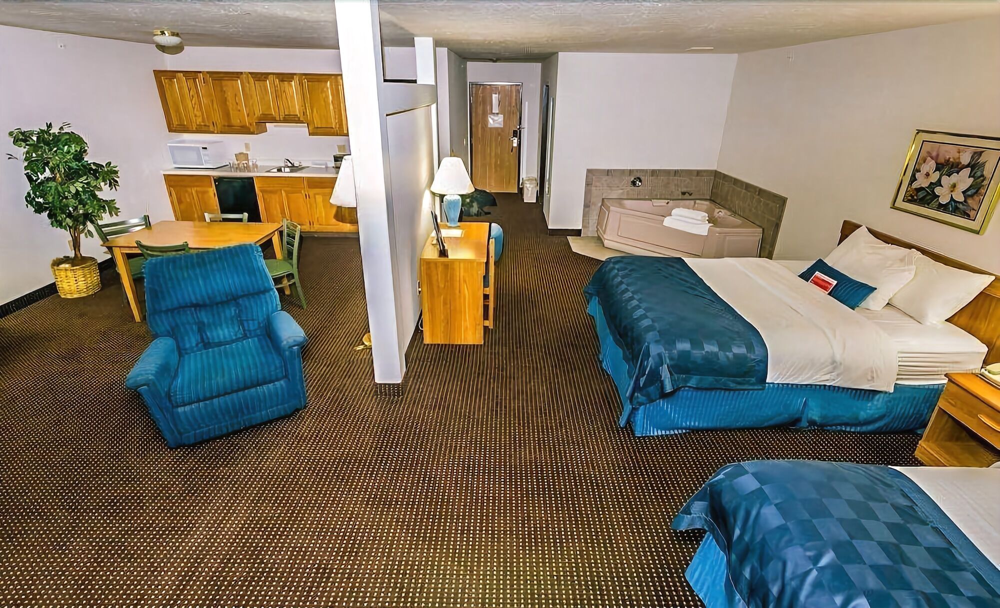 Ramada By Wyndham Hancock Waterfront Εξωτερικό φωτογραφία